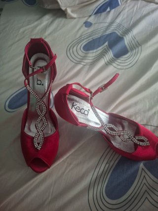 Zapatos Keca tacón rosa y plata con pedrería