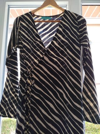 Vestido estampado cebra m/l. t. M. Sunset and Moon