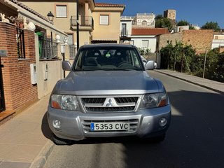 Mitsubishi Montero 2004