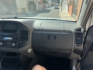 Mitsubishi Montero 2004