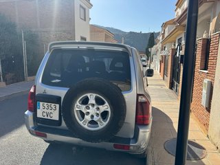 Mitsubishi Montero 2004