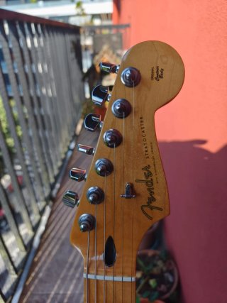 Fender Stratocaster Fsr Hss black