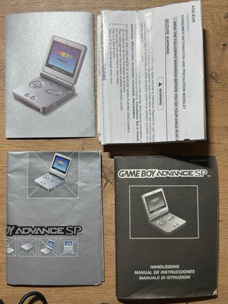 Nintendo Game Boy Advance SP Plata