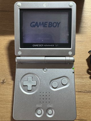 Nintendo Game Boy Advance SP Plata