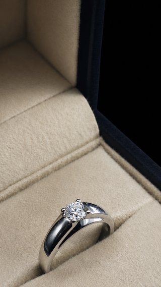 Anillo Bvlgari Solitario Diamante 0,47CT platino