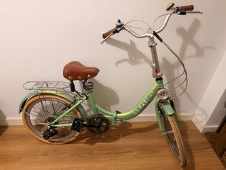 Bicicleta plegable retro verde 2020