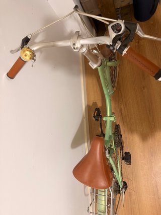 Bicicleta plegable retro verde 2020