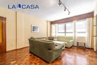 Piso en venta en Palos de Moguer en Madrid