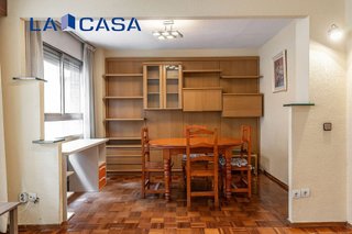 Piso en venta en Palos de Moguer en Madrid