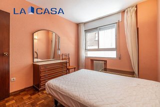 Piso en venta en Palos de Moguer en Madrid