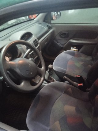 Renault Clio 2000