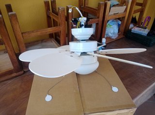 Ventilador de techo blanco  y otro colores