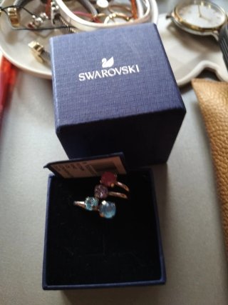 Anillo de Swarovski de plata 2 y 1 Topacio azulcua