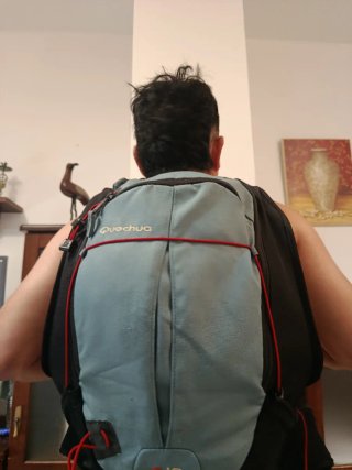 Mochila Negra y Gris la venta se hace en persona