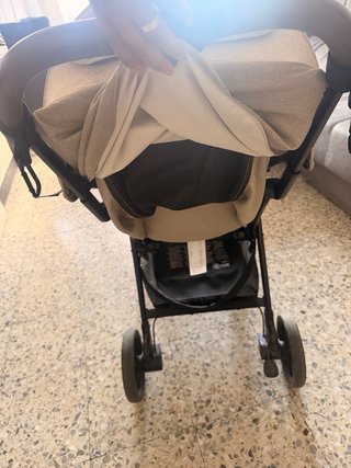 Silla de paseo Joie beige
