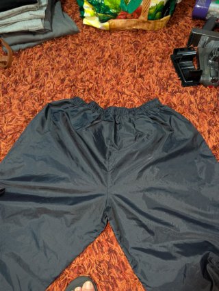 Pantalón impermeable moto negro
