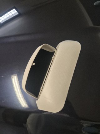Portagafas para Tesla