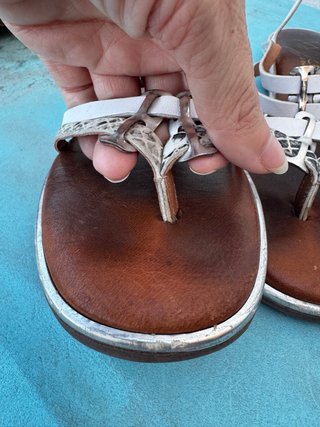 Sandalias Wikers Piel Marrón y Blanco