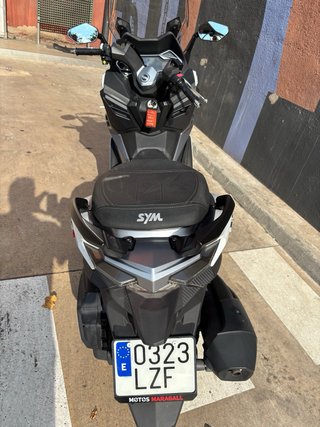 SYM Cruysim 300cc Maxi Scooter