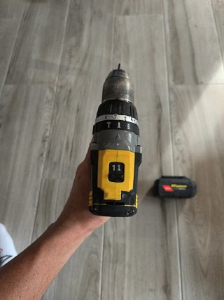 Taladro FFGROUP + cargador y 2 Baterías 4.0Ah