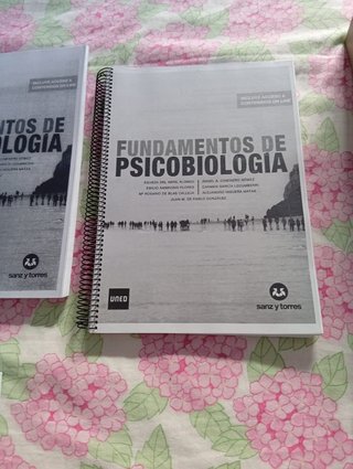 libros primero de psicologia uned