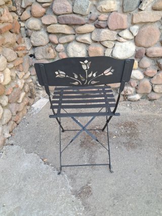Conjunto mesa y 2 sillas plegables   hierro jardín
