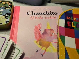 Cuentos, puzzles, tarjetas y apilables
