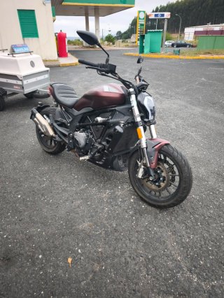 Benelli 502 C Naked Moto