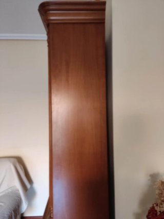 Elegante aparador vitrina vintage madera maciza