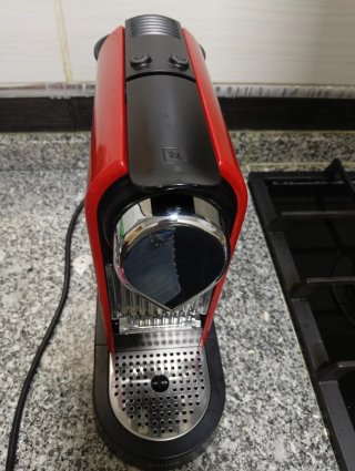 Cafetera Nespresso Roja