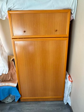 Cama abatible de madera