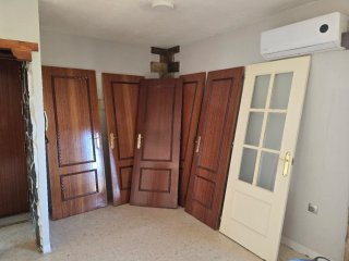 Puertas de madera interiores (varias)