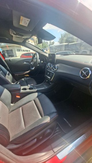 Mercedes GLA Rojo