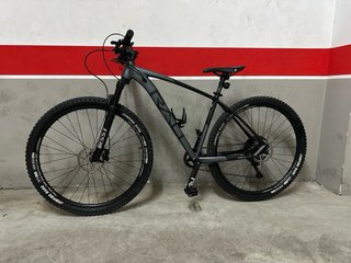 Bicicleta Raly Montaña talla M, Color Negro-Gris