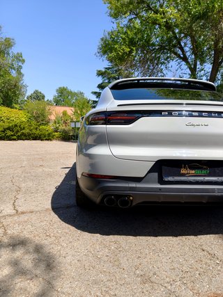PORSCHE CAYENNE E-HYBRID PLATINUM EDITION (2023)