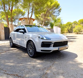 PORSCHE CAYENNE E-HYBRID PLATINUM EDITION (2023)