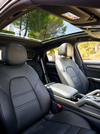 PORSCHE CAYENNE E-HYBRID PLATINUM EDITION (2023)