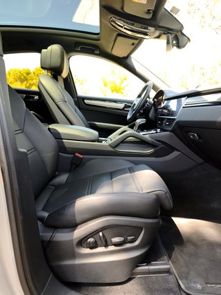 PORSCHE CAYENNE E-HYBRID PLATINUM EDITION (2023)