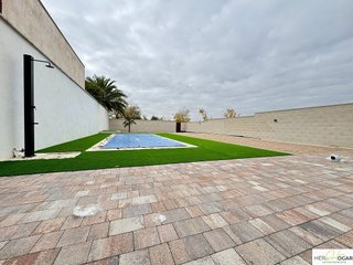 Chalet en alquiler en Cobisa