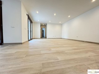 Chalet en alquiler en Cobisa