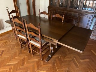 Conjunto comedor de madera maciza