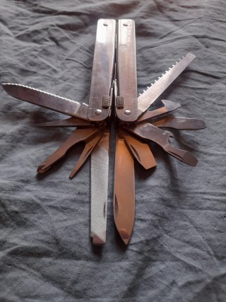 Victorinox Swisstool