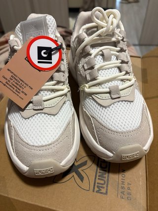 Scarpe donna Munich beige/bianche