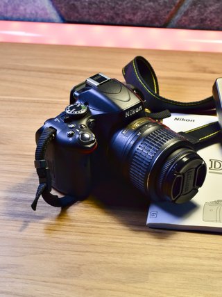Nikon D5100 + Objetivo 18-55mm