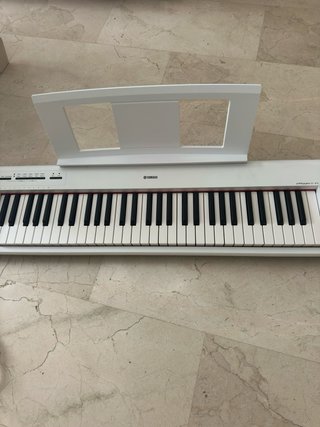Teclado Yamaha Piaggero NP-12 Blanco