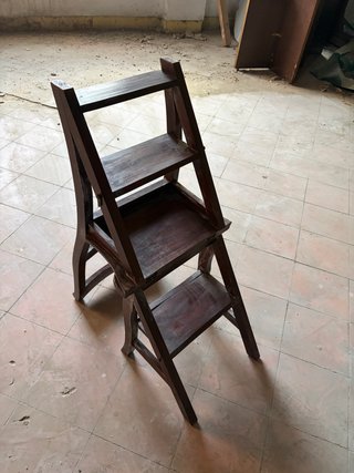 Silla anticuario convertible en escalera