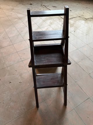 Silla anticuario convertible en escalera
