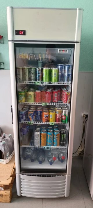 Frigorífico expositor de tienda