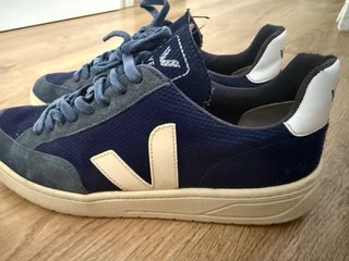 Zapatillas Veja Talla 41/42 Azul y Blanco
