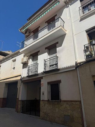 Chalet en venta en Alcalá la Real